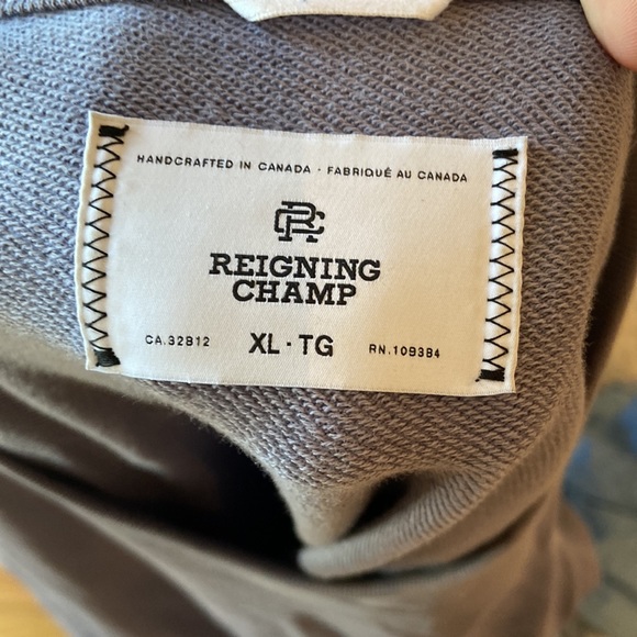 Reigning Champ lavender sweater - Picture 4 of 4